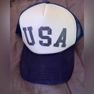 USA trucker hat NWOT